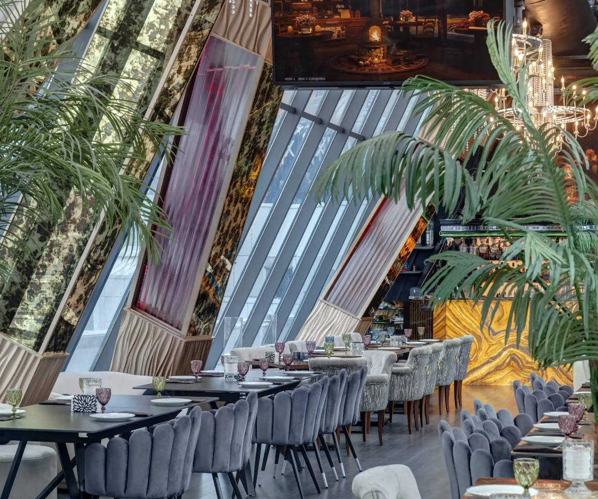 Интерьер Most Restaurant & Lounge