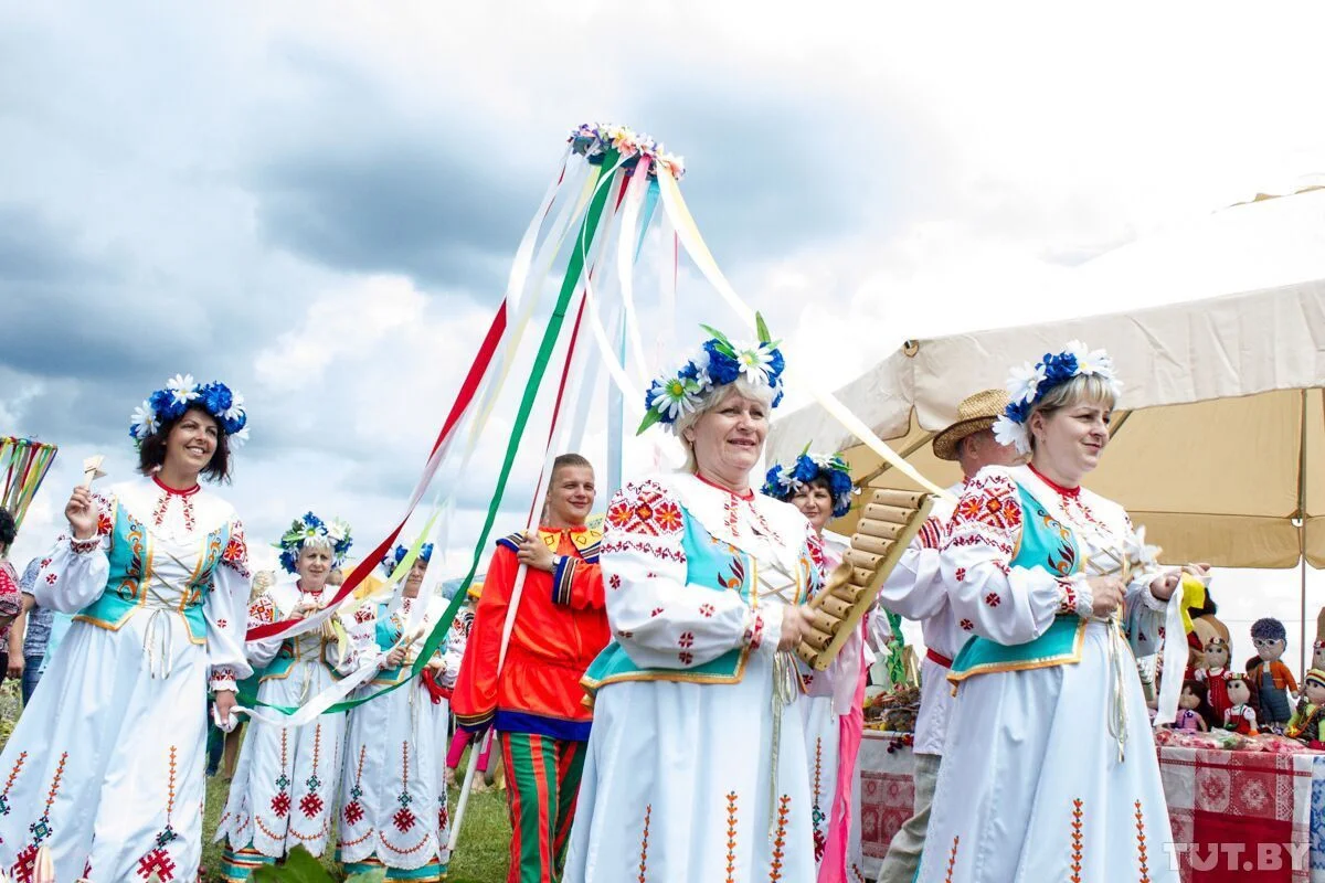 Беларусь праздничная. Празднике «Купалье» («Александрия собирает друзей»). Купалле 2020 Беларусь Александрия. Фестиваля 