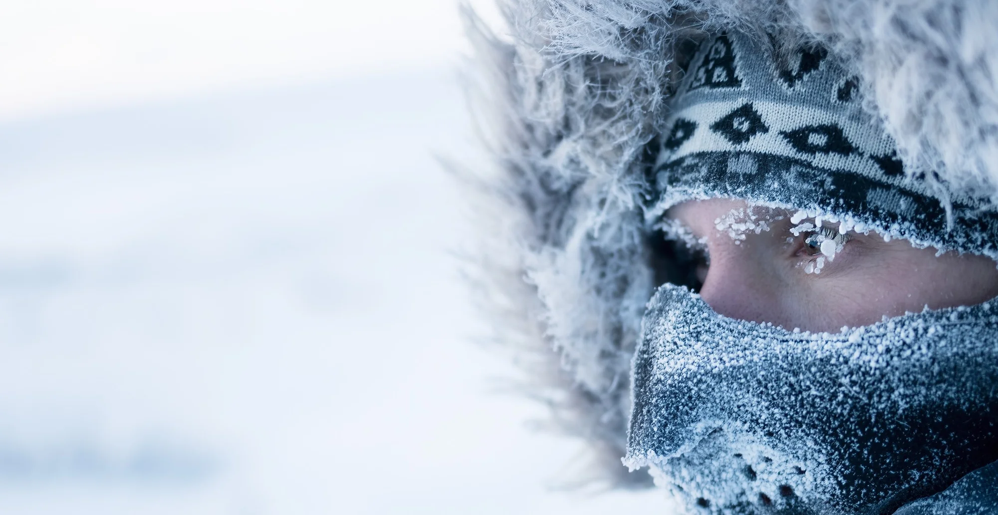 Насколько холодно. Сильный Мороз картинки. Похолодание на аватарку. Сибирская зима и люди. Man in Winter.