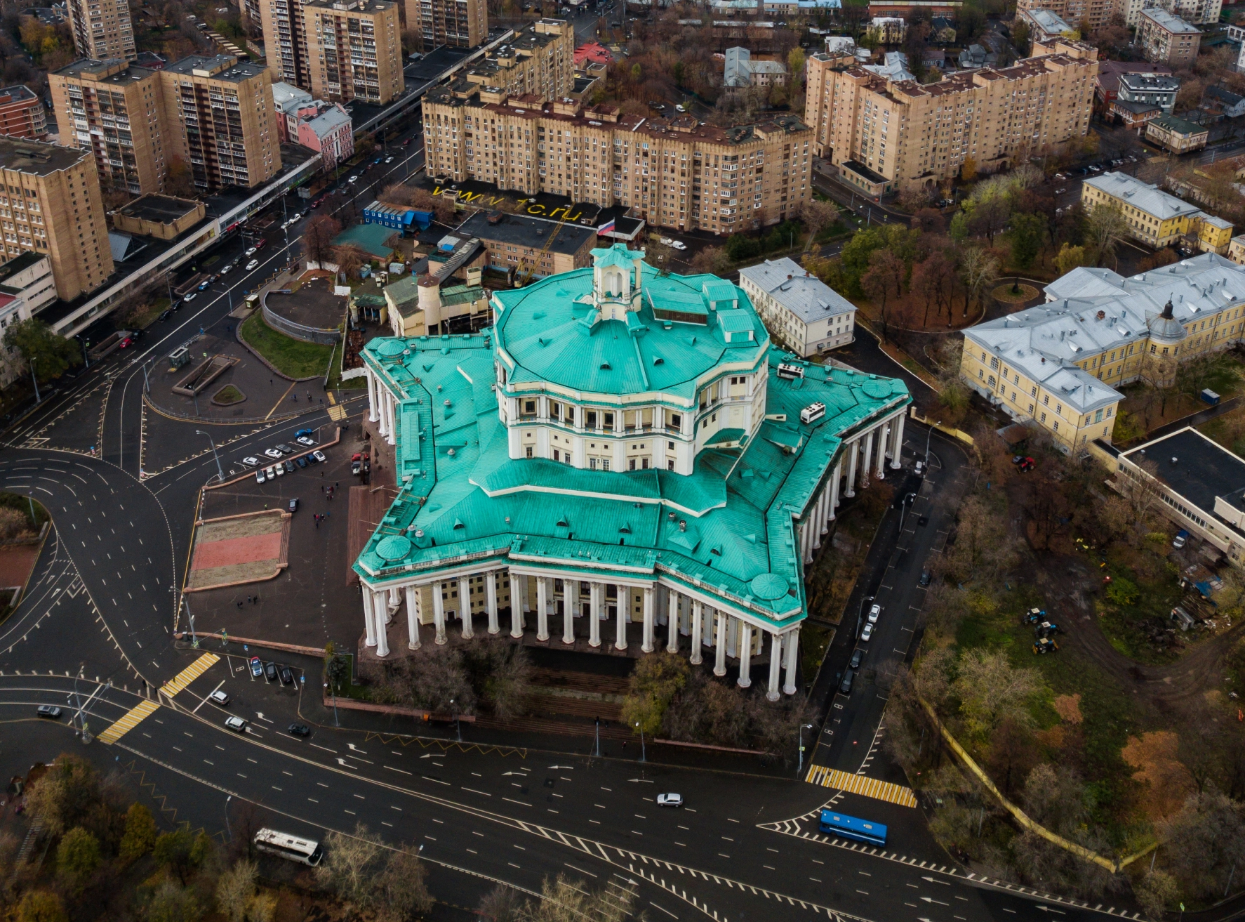 Что посмотреть и чем заняться около станции метро «Достоевская»