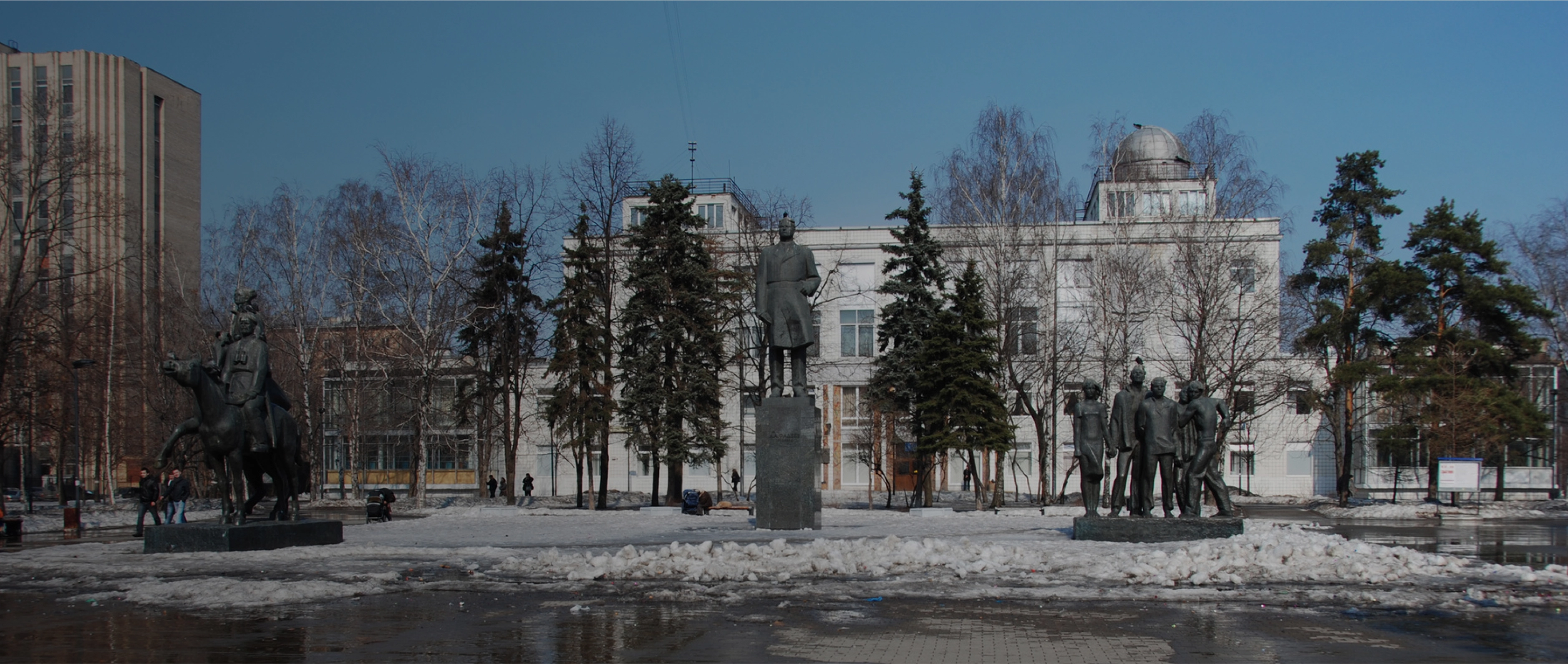 Что посмотреть и чем заняться возле станций метро «Новослободская» и  «Менделеевская»