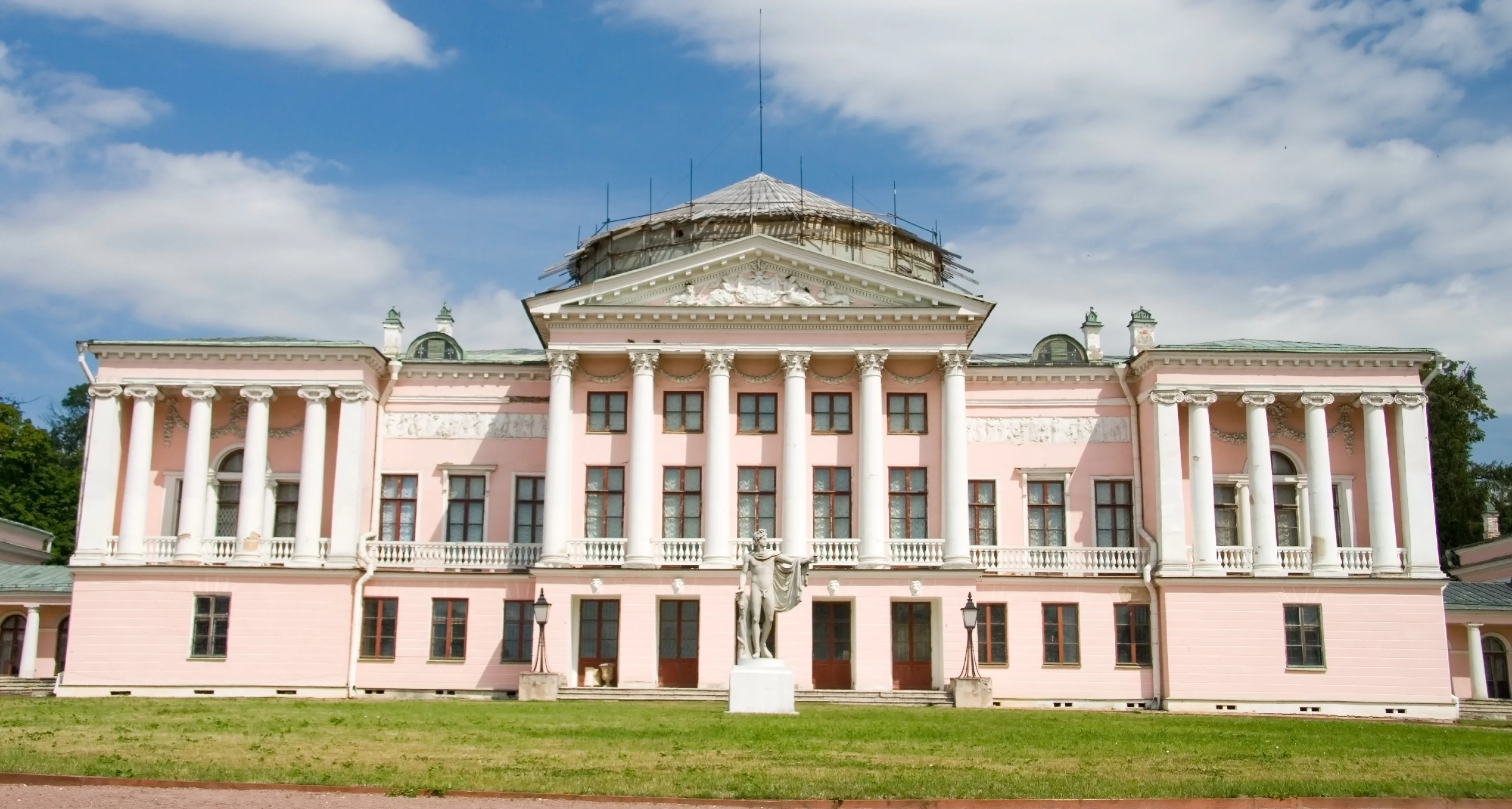 Восемь главных вещей, которые нужно сделать в Останкине