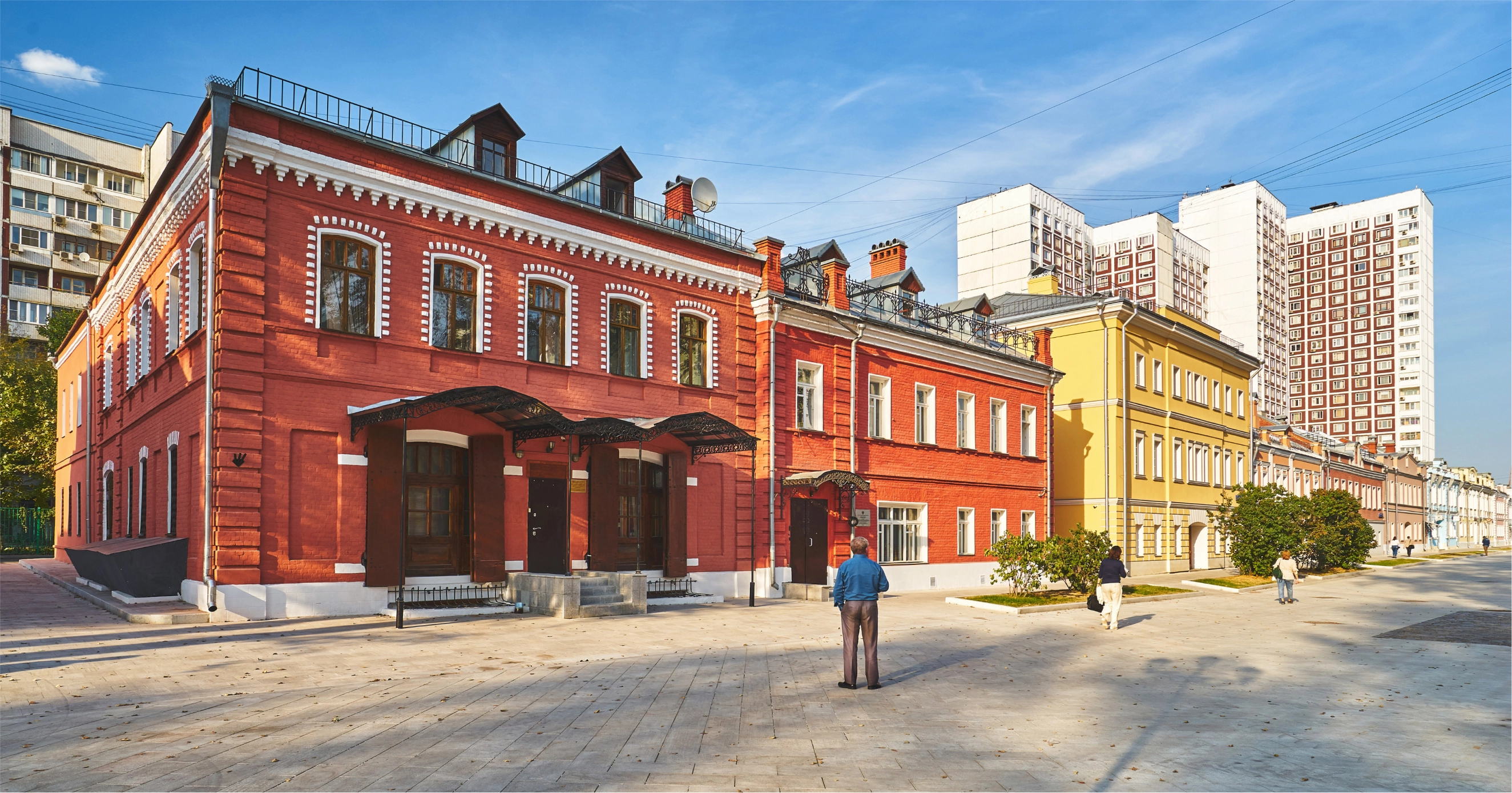 Что посмотреть и чем заняться в окрестностях станции метро «Римская»